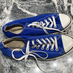 Check Taylor converse mens 9 women’s 11. Used but in great shape